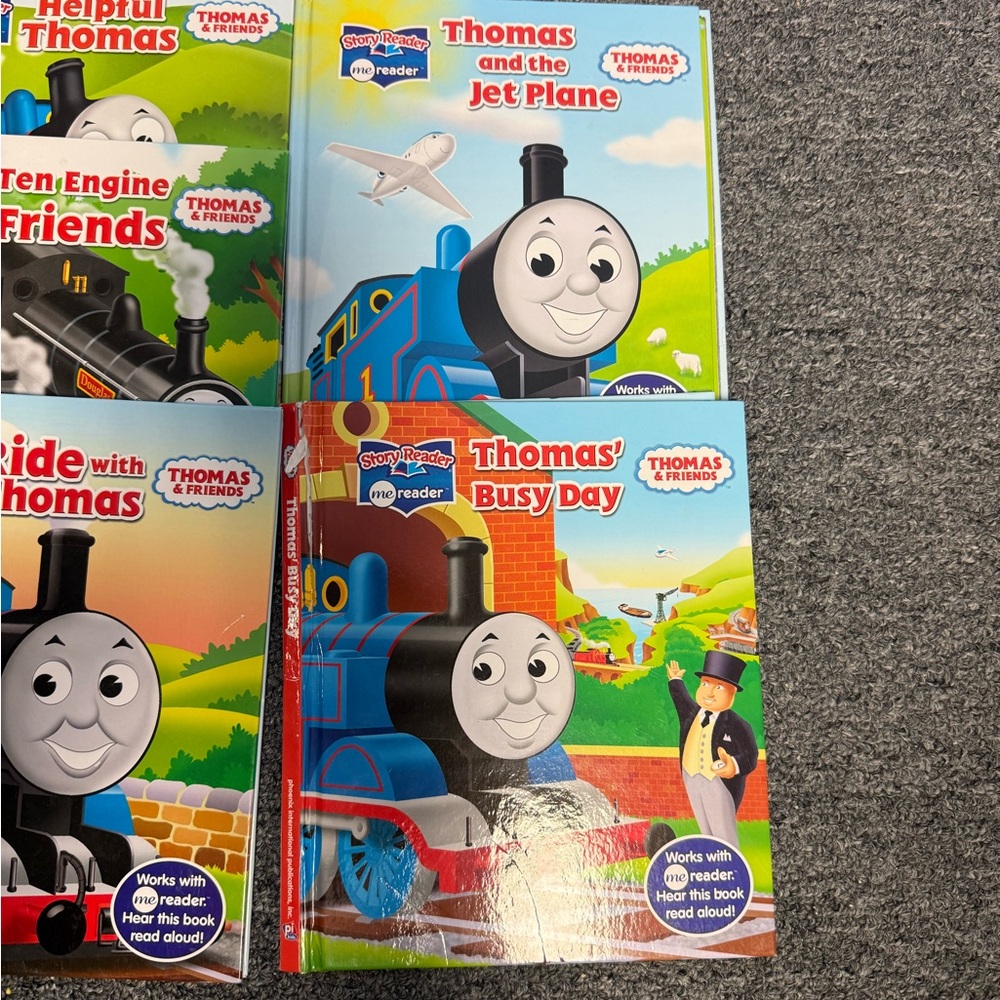 Thomas & Friends Storybook Collection - Blue and Red - Picture 3 of 5